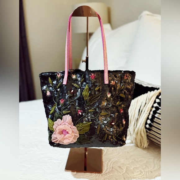 VALENTINO GARAVANI handbag - Picture 7 of 8